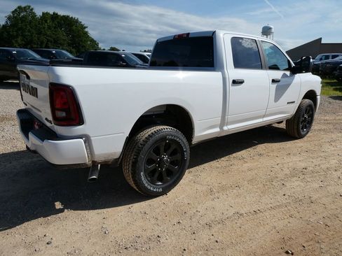 New 2026 RAM 2500 Big Horn AWD/4WD image 4