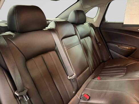 Used 2013 Buick Verano Leather FWD image 23