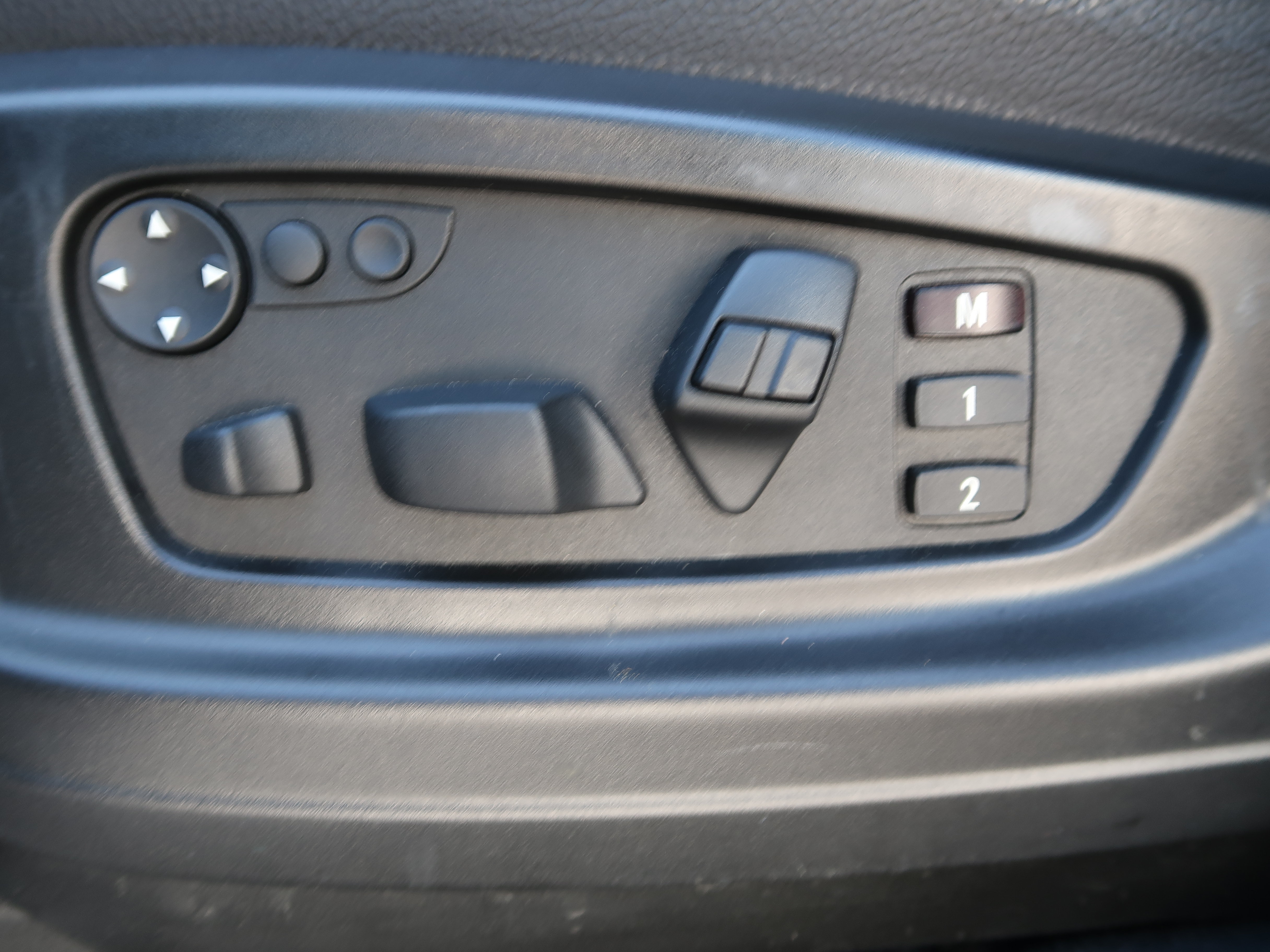 Used 2010 BMW X5 xDrive30i AWD/4WD image 25