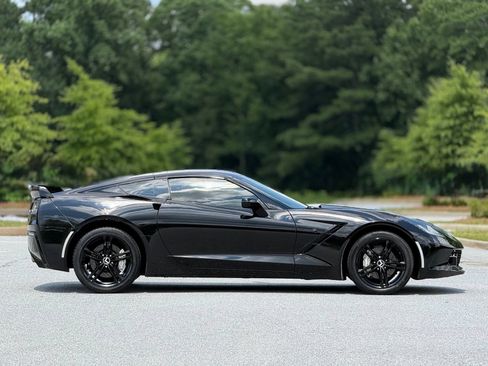 Used 2016 Chevrolet Corvette Stingray Coupe RWD image 12
