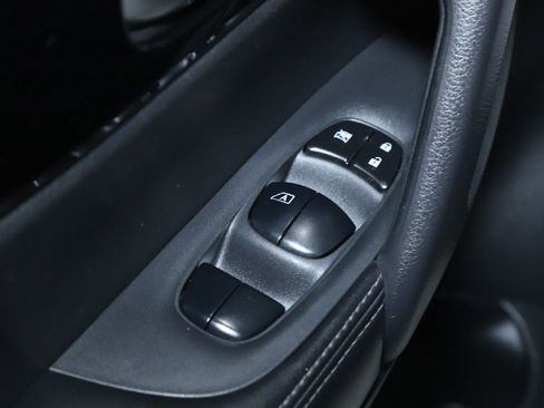 Used 2022 Nissan Rogue Sport SV w/ Technology Package AWD/4WD image 16