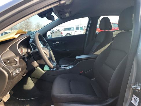 Used 2024 Chevrolet Malibu LT FWD image 9