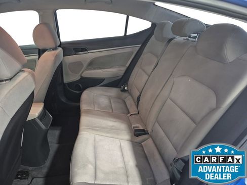 Used 2017 Hyundai Elantra SE image 26