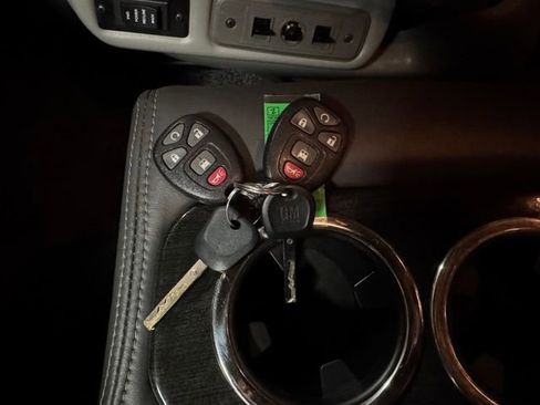 Used 2023 GMC Savana 2500 RWD image 47