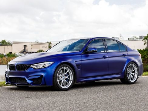 Used 2018 BMW M3 CS w/ Executive Package RWD image 11