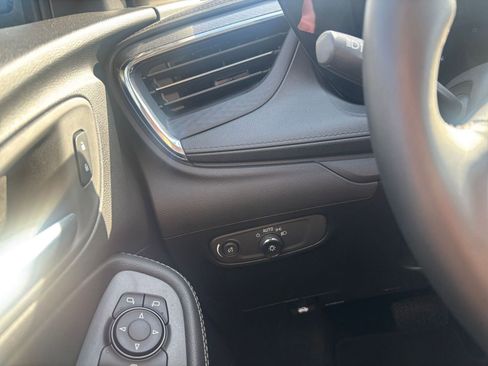 Used 2025 Buick Encore GX Preferred image 33