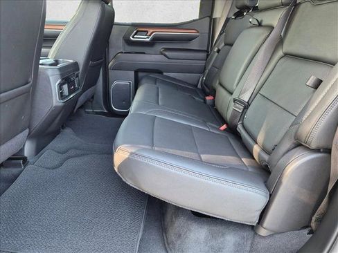 Used 2022 GMC Sierra 1500 Denali RWD image 16