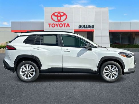 New 2026 Toyota Corolla Cross LE AWD/4WD image 2