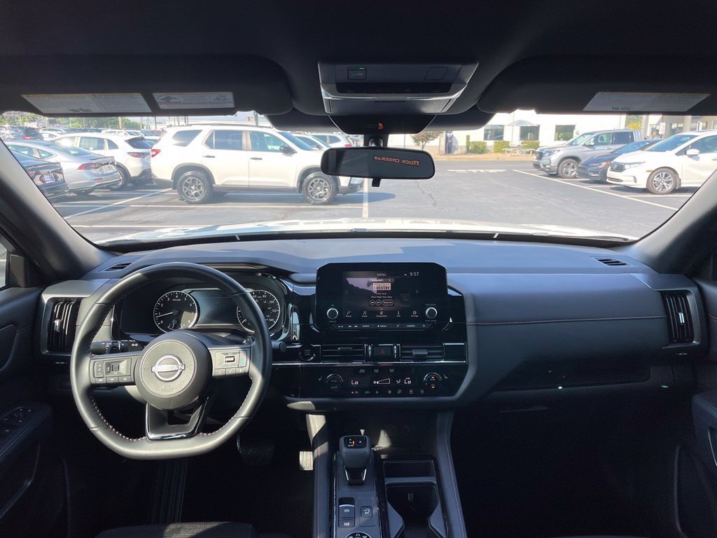 Used 2025 Nissan Pathfinder Rock Creek AWD/4WD image 10