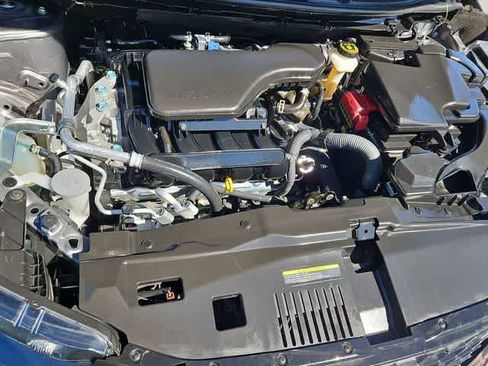 Used 2022 Nissan Rogue Sport S image 14