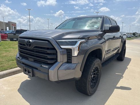 Used 2023 Toyota Tundra SR5 AWD/4WD image 3