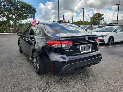 Used 2022 Toyota Corolla SE image 9