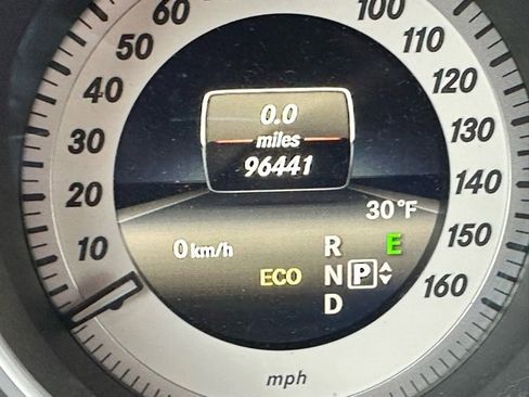 Used 2014 Mercedes-Benz E 350 4MATIC Sedan image 12