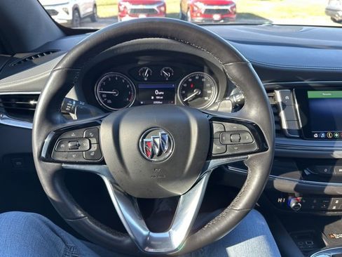 Used 2023 Buick Enclave Essence w/ Sport Touring Edition image 12