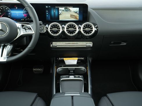 New 2026 Mercedes-Benz GLA 250 image 26