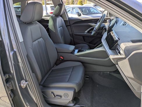 New 2025 Audi Q5 Premium Plus image 23