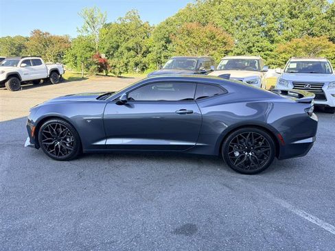 Used 2019 Chevrolet Camaro SS RWD image 8
