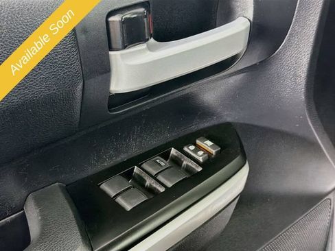 Used 2020 Toyota Tundra SR5 AWD/4WD image 17