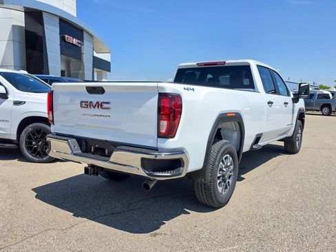 New 2026 GMC Sierra 3500 Pro AWD/4WD image 3