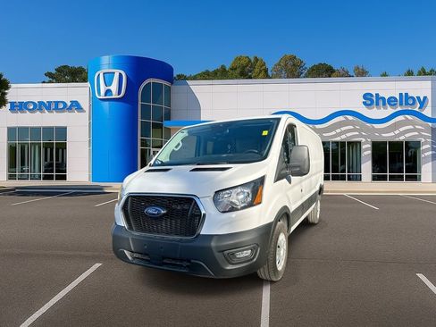 Used 2024 Ford Transit 250 Low Roof w/ Exterior Upgrade Package image 4