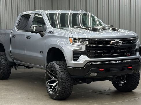 Used 2026 Chevrolet Silverado 1500 LT Trail Boss w/ LT Trail Boss Premium Package AWD/4WD image 7