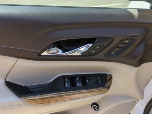 Used 2019 GMC Acadia Denali w/ Technology Package image 15