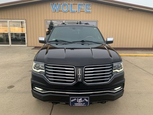 Used 2016 Lincoln Navigator L Select image 2
