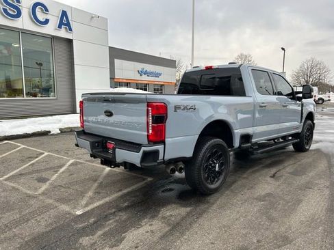 Used 2025 Ford F350 Lariat w/ Black Appearance Package image 8