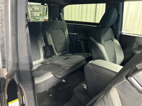 Used 2022 Ford Bronco 2-Door AWD/4WD image 36