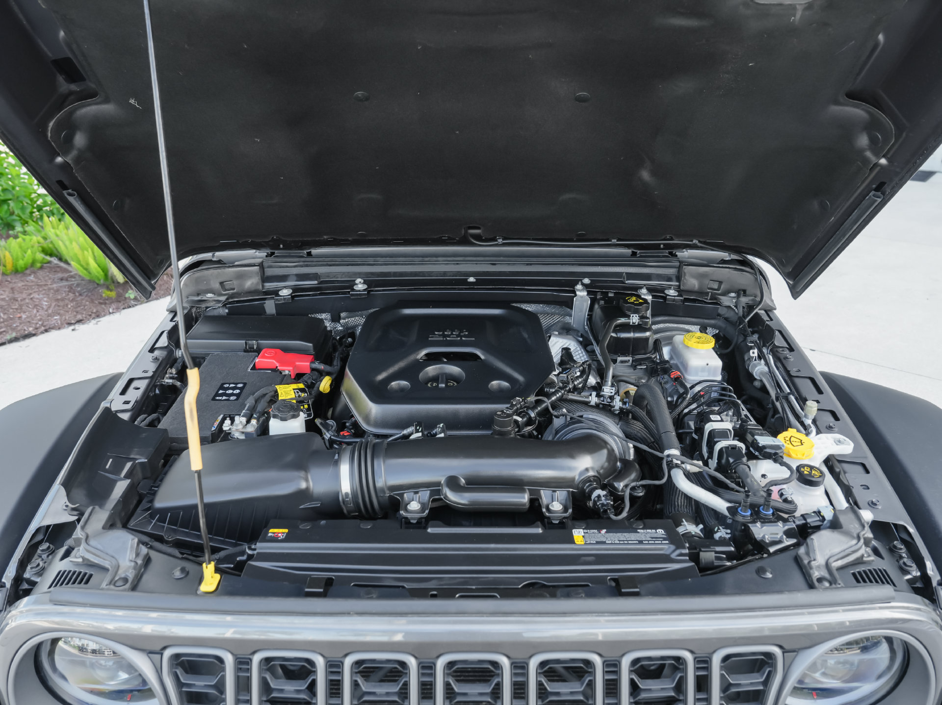 Used 2025 Jeep Wrangler Unlimited Rubicon AWD/4WD image 44