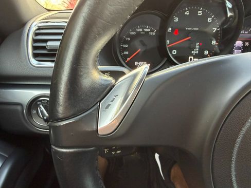 Used 2014 Porsche Cayman image 29