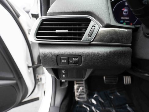 Used 2019 Honda Accord Sport image 11