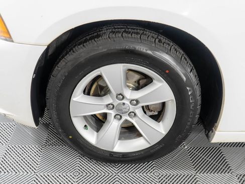 Used 2014 Dodge Charger SE RWD image 22