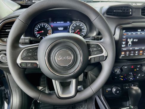Used 2023 Jeep Renegade Latitude w/ Sun/Sound Group AWD/4WD image 11