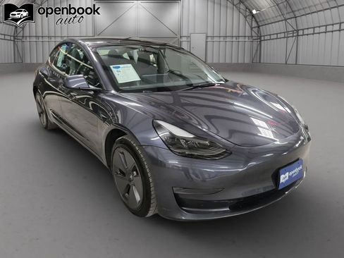 Used 2023 Tesla Model 3 Standard Range RWD image 3
