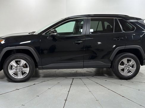 Used 2025 Toyota RAV4 XLE image 8
