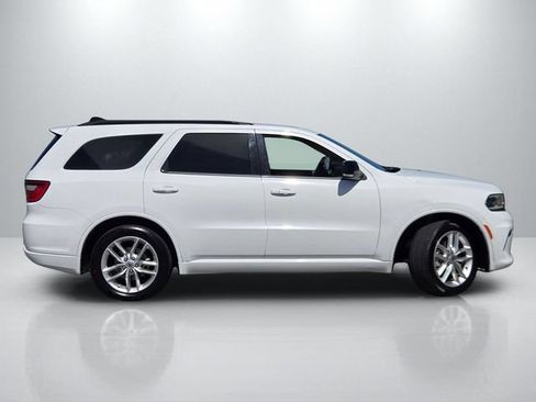 Used 2024 Dodge Durango GT RWD image 3