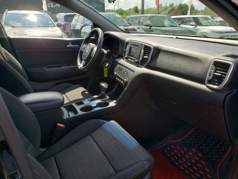 Used 2018 Kia Sportage LX AWD/4WD image 19