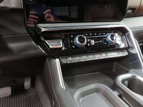 Used 2026 GMC Sierra 2500 Denali Ultimate image 69