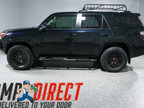 Used 2023 Toyota 4Runner SR5 Premium w/ Moonroof Package AWD/4WD image 10