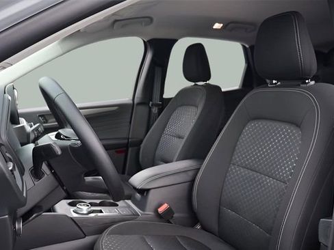 Used 2025 Ford Escape Active w/ Cold Weather Package AWD/4WD image 13