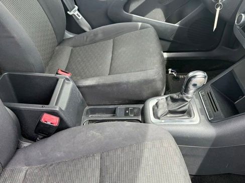 Used 2012 Volkswagen Tiguan S FWD image 13
