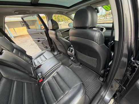 Used 2018 Kia Sorento EX w/ EX Advanced Touring Package AWD/4WD image 21