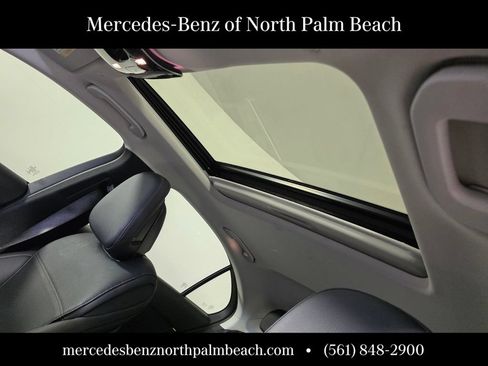 Used 2022 Mercedes-Benz C 300 Sedan image 12