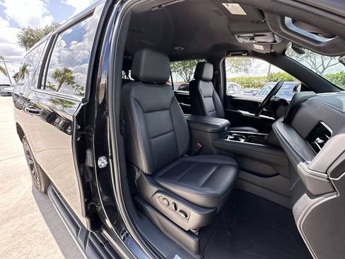 Certified 2025 Chevrolet Suburban LT w/ Comfort Package RWD image 34