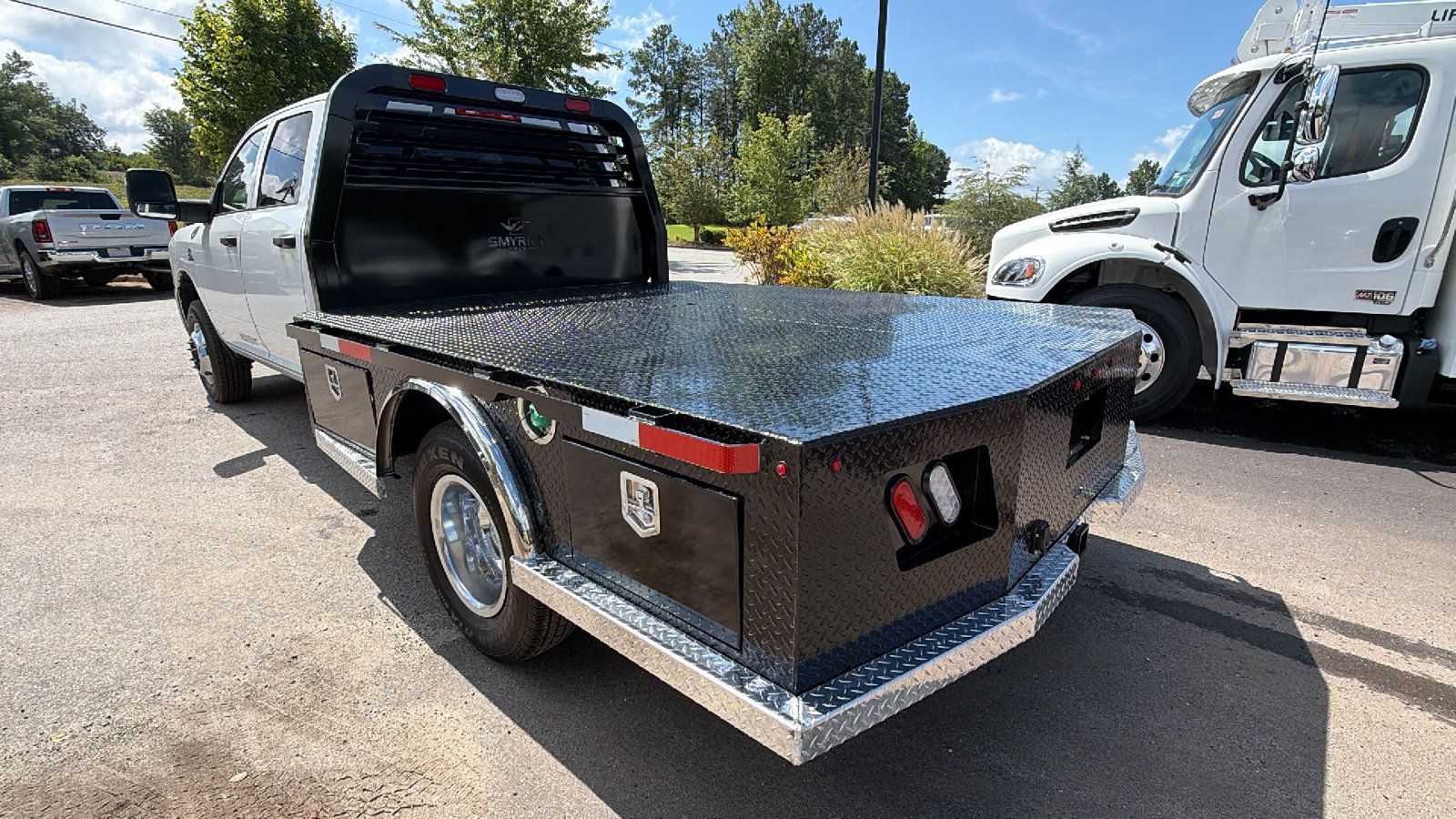 New 2026 RAM 3500 Tradesman w/ Chrome Appearance Group A AWD/4WD image 10