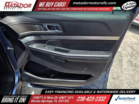 Used 2018 Ford Explorer XLT w/ Equipment Group 202A FWD image 22