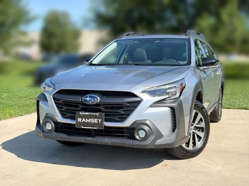 Certified 2024 Subaru Outback Premium AWD/4WD image 1