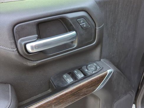 Used 2019 GMC Sierra 1500 Elevation w/ Elevation Value Package image 8