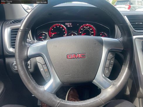 Used 2014 GMC Acadia SLE FWD image 22